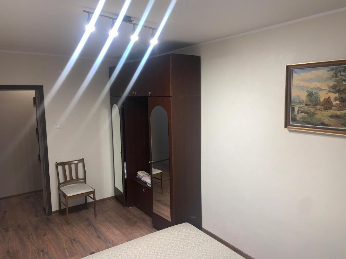 K76 - Very Nice 2-Bedrooms Apartment -2 Big Beds-1 Single Bed Тарту Екстер'єр фото